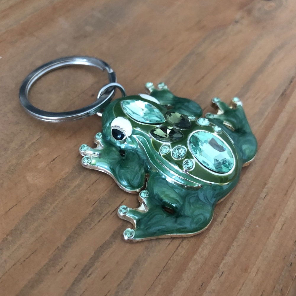 ⁺ ゚* Jeweled Frog Keychain 🐸 * • ゚ - Picture 3 of 4